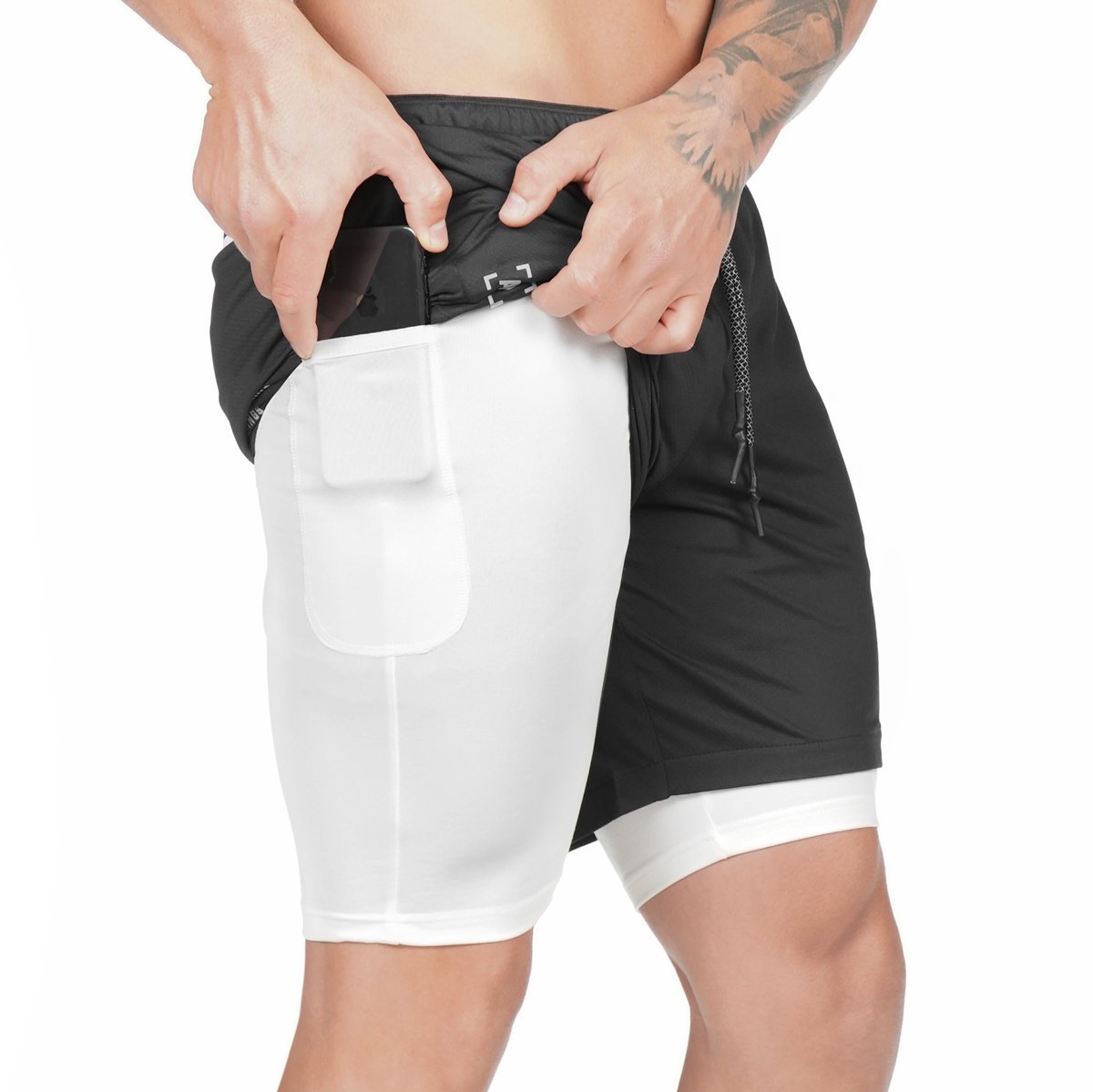 Pocket Compression Shorts - FlexFinds